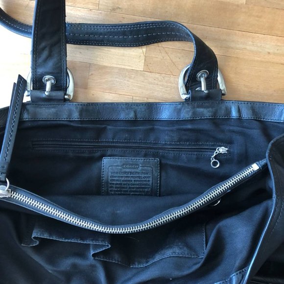 Coach soho Black Leather Buckle Satchel Tote Shoulder Bag Hand Purse 13110 - Picture 9 of 15